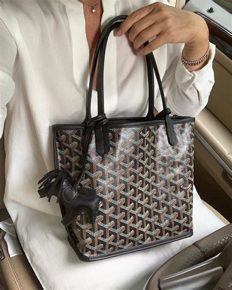 goyard mini tote size|goyard tote price guide.